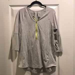 Lululemon *rare* 3/4 sleeve bike top